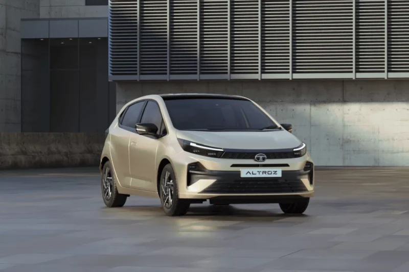 Tata Altroz 2025 Facelift: Premium Hatchback Packed with Features and Safety
