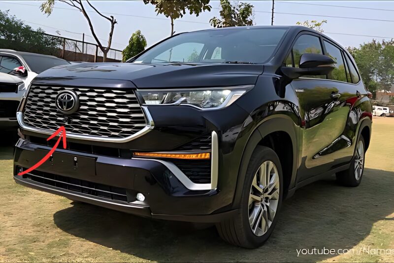 Toyota Innova Hycross Launch: Experience Luxury with 10 Exceptional Features and a Striking Design